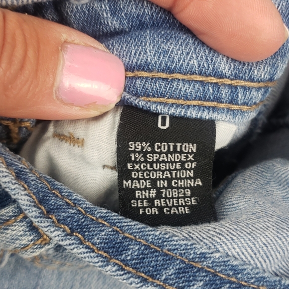 Rue 21 distressed Jean short overalls size 0 - Picture 7 of 7